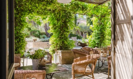 Romantic & Rustic Refuge 5