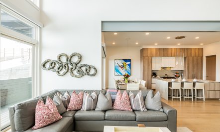 Grand Mountain Abode 2