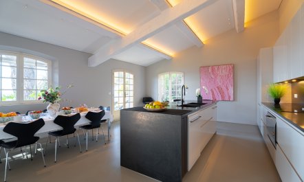 Coastal Edge 8