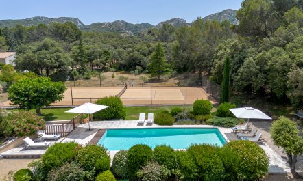 Alpilles Outlook 3