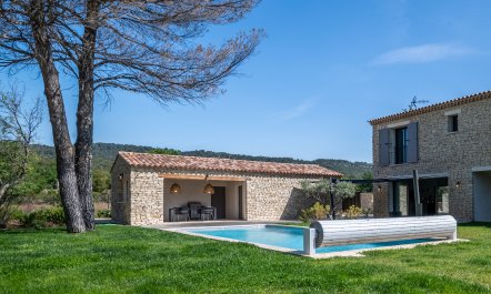 Gorgeous Gordes 3