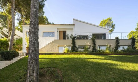 Sunny Shores Villa 1