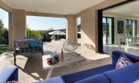 Sea View Charm 5
