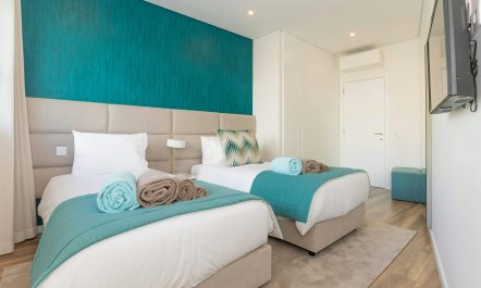 Seafarer Charm 9