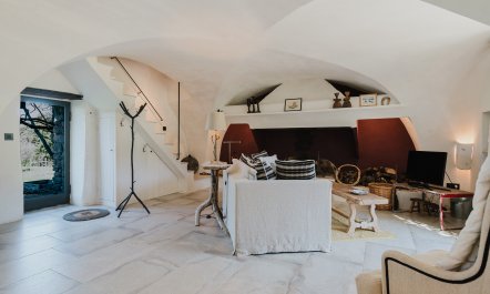 Provence Shadows 9