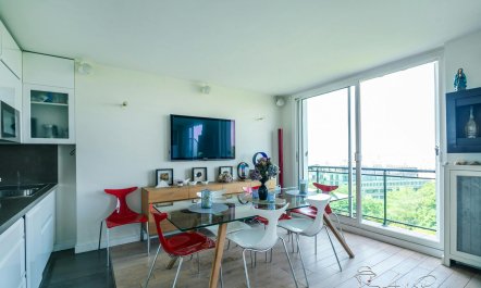 Charming Parkside Haven 5