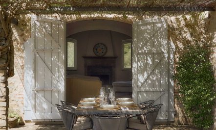 A Tuscan Pause 7