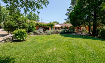 Idyllic Proven&ccedil;al Abode 4
