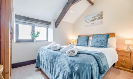 2 Bed in Stibb 3