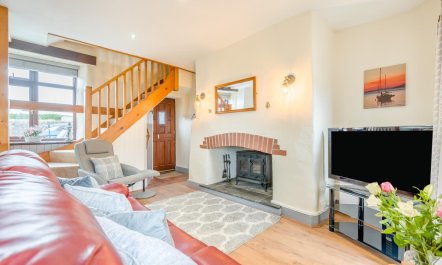 2 Bed in Stibb 1