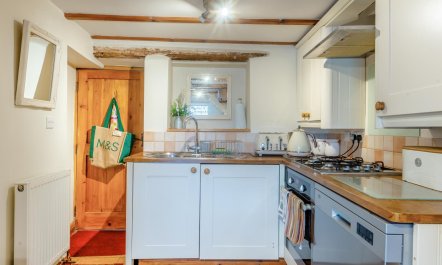 1 Bed in Starkholmes 5