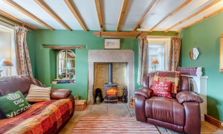 1 Bed in Starkholmes