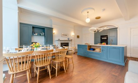 7 Bed in Tenby 1
