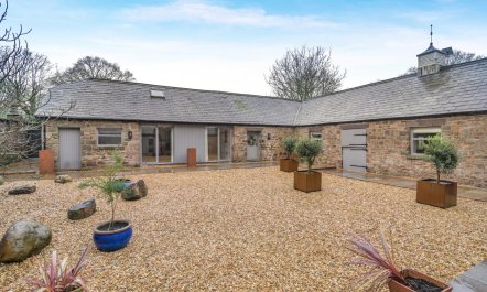 4 Bed in Nant-y-derry 1