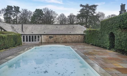 4 Bed in Nant-y-derry 2