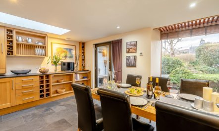 3 Bed in Comrie 2