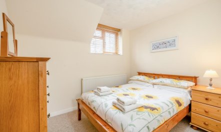 3 Bed in East Mills 5