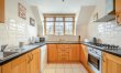 3 Bed in East Mills 2