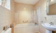 3 Bed in East Mills 7