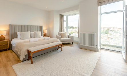 4 Bed in St. Ives 6