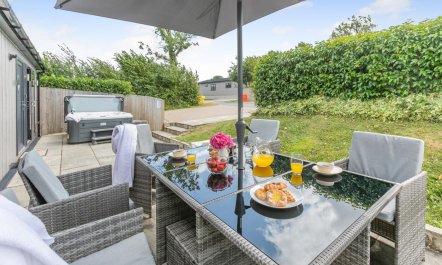 3 Bed in Broadwoodwidger 3