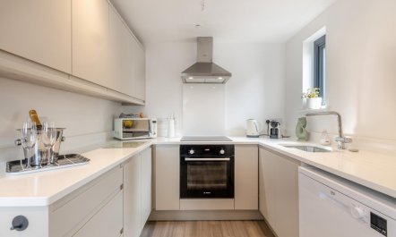 2 Bed in Holt 1