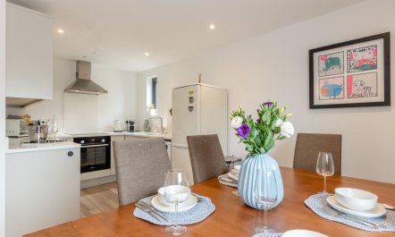 2 Bed in Holt 8