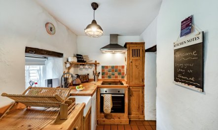 2 Bed in Broadwoodkelly 8
