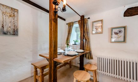 2 Bed in Broadwoodkelly 4