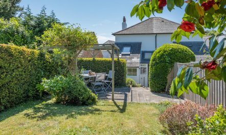2 Bed in Niton