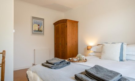 2 Bed in Niton 6