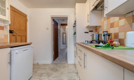 3 Bed in Weymouth 8