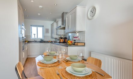 4 Bed in Pwllheli 5