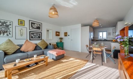 4 Bed in Pwllheli 2