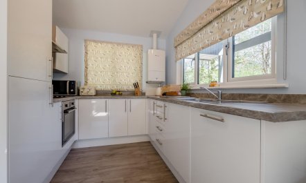 2 Bed in Bush 7