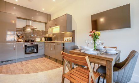 2 Bed in Swanage 1