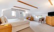 6 Bed in Three Holes 2
