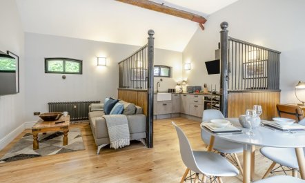 1 Bed in Nant-y-derry 1