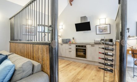 1 Bed in Nant-y-derry 8
