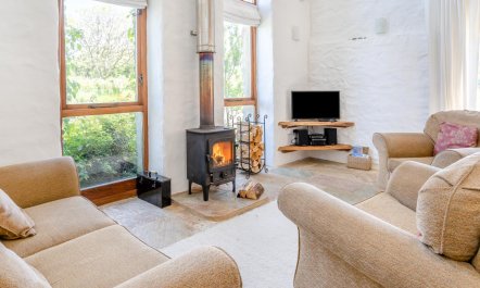 2 Bed in Goodwick 5