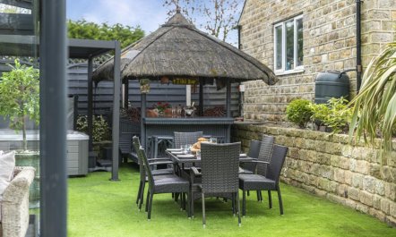 4 Bed in Hampsthwaite 1