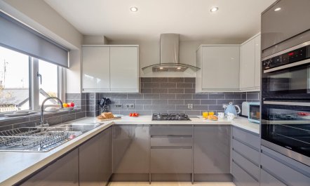 5 Bed in Bwlchtocyn 7