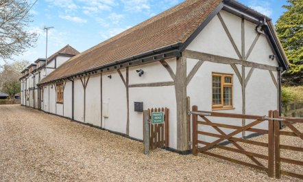 3 Bed in East Mills 1