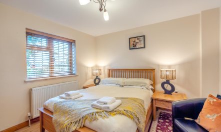3 Bed in East Mills 6
