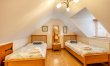 3 Bed in East Mills 7