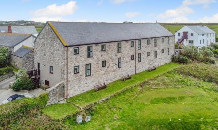 1 Bed in St. Just 4