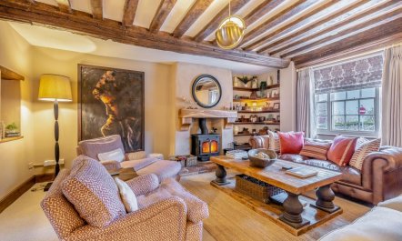 5 Bed in Walsingham 1