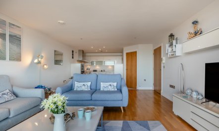 2 Bed in Westward Ho 5