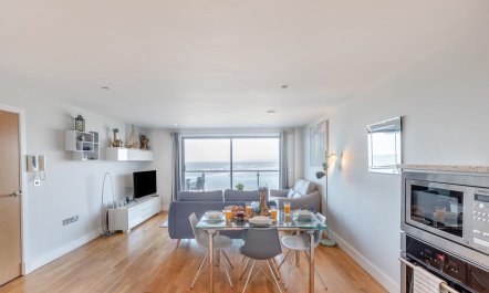 2 Bed in Westward Ho 8