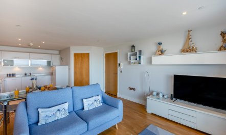 2 Bed in Westward Ho 6